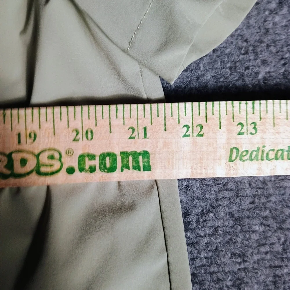 The North Face Mens Medium Khaki Short Sleeve Hiking Fishing Vented Shirt M